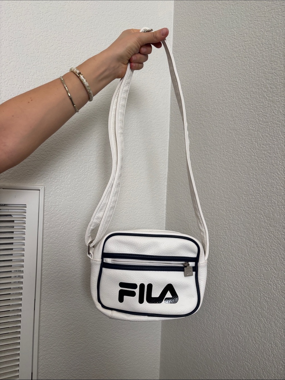 Vintage Fila White Crossbody Bag with Navy Trim